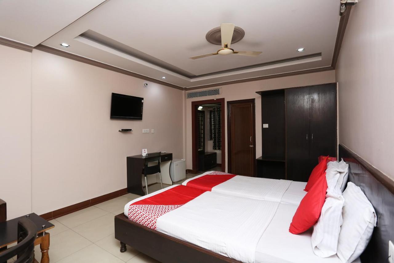 Oyo 3881 Venus Nxt Hotel Bhubaneswar Exterior photo