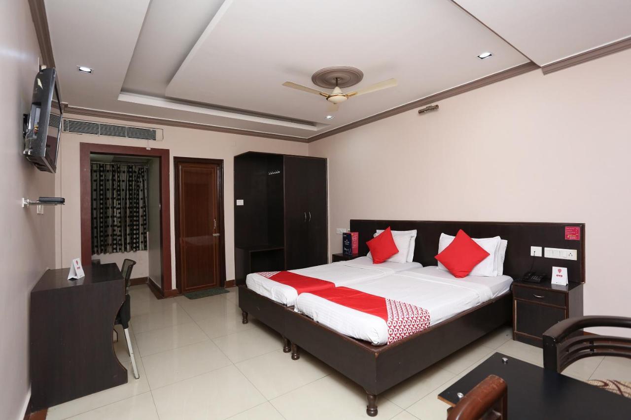 Oyo 3881 Venus Nxt Hotel Bhubaneswar Exterior photo