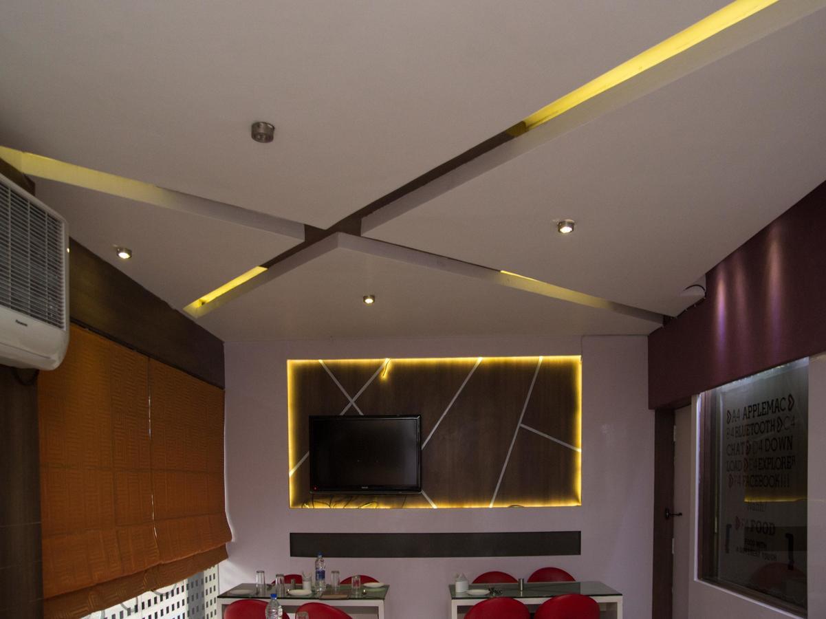 Oyo 3881 Venus Nxt Hotel Bhubaneswar Exterior photo