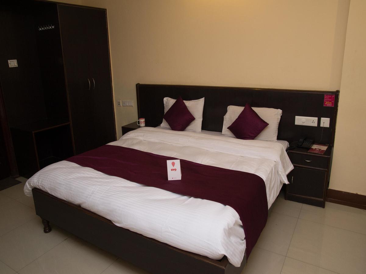 Oyo 3881 Venus Nxt Hotel Bhubaneswar Exterior photo