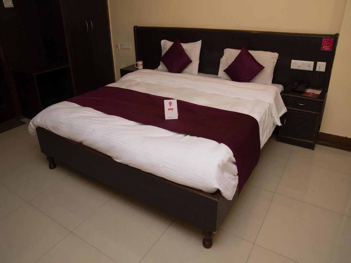 Oyo 3881 Venus Nxt Hotel Bhubaneswar Exterior photo