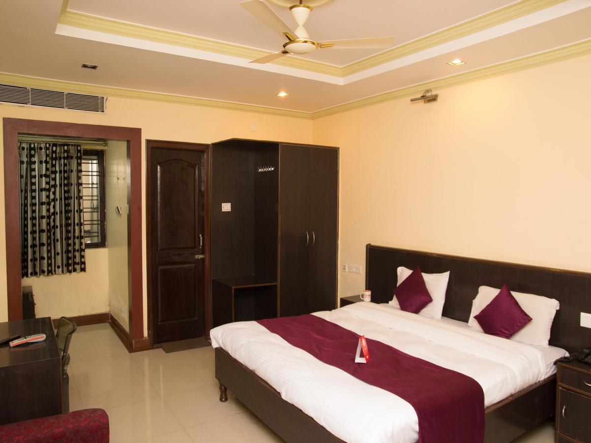 Oyo 3881 Venus Nxt Hotel Bhubaneswar Exterior photo